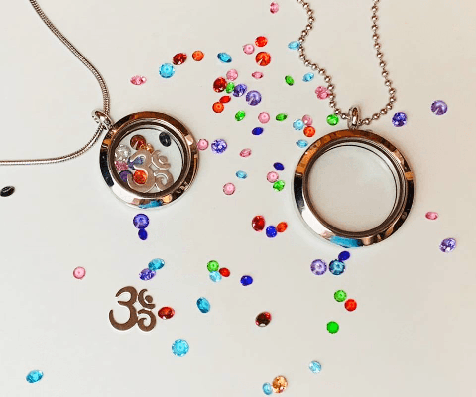 Oval Locket Necklace – Made By Mary