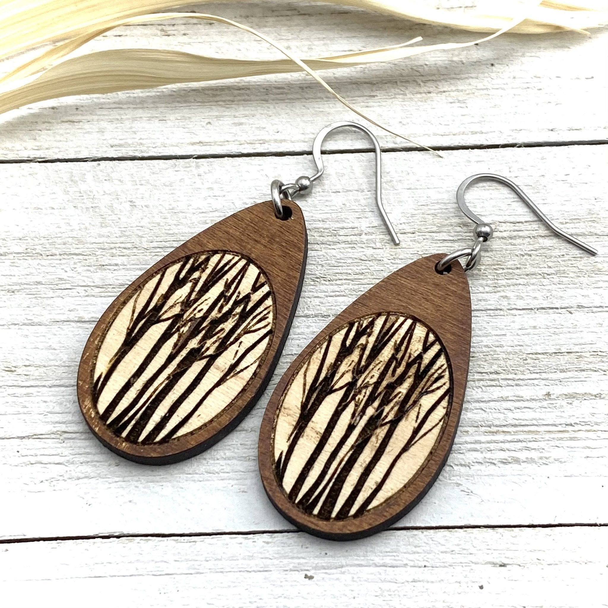 DIY Wood Burned Earrings - Positively Splendid {Crafts, Sewing, Recipes and  Home Decor} | Wood jewellery, Handmade gifts, Wood burning art